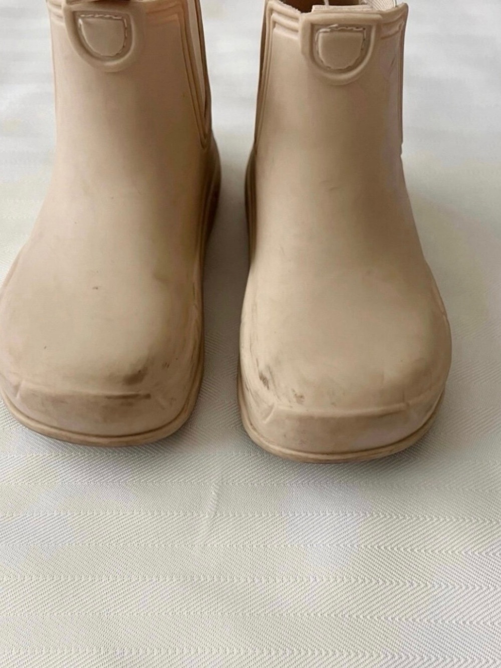 Zara Kids Chelsea Rain Boots in Cream - Picture 6 of 7